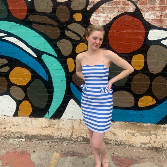 Lilly Pulitzer Dresses & Skirts - Lily Pulitzer dress blue and white striped